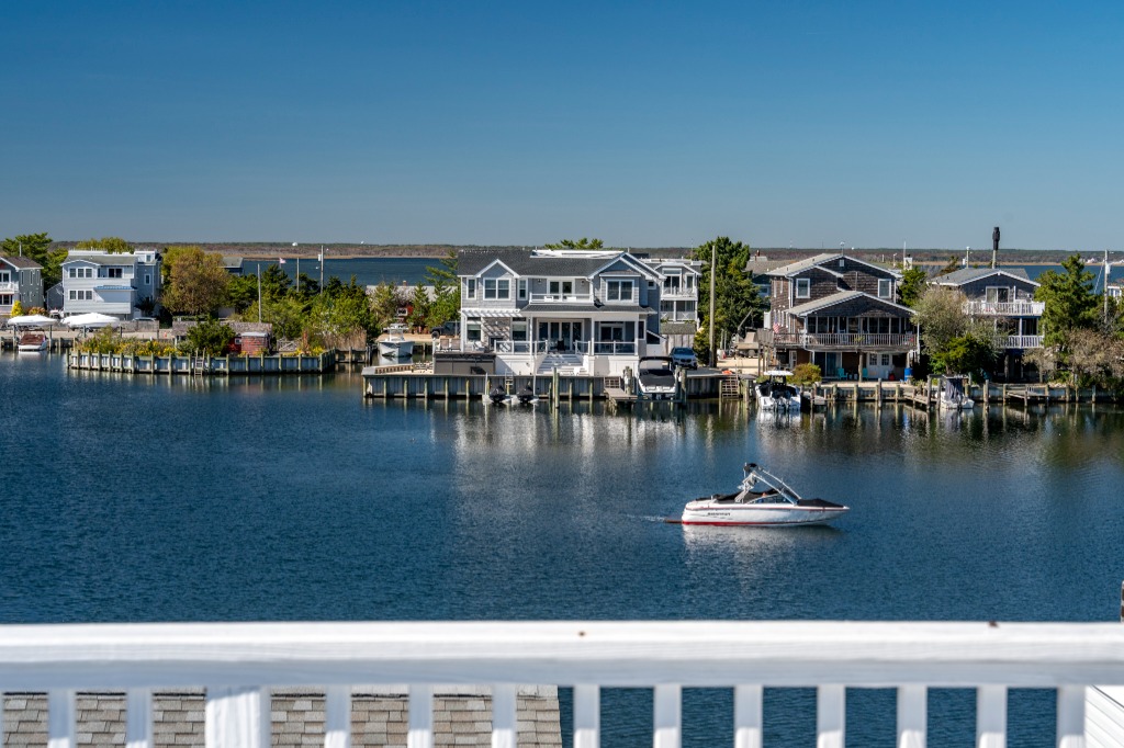 Bay and beach views Harvey Cedars